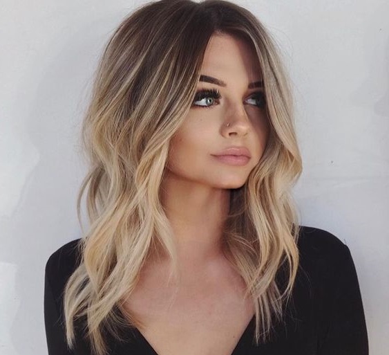 15 Jaw-Dropping Long Hairstyles for Round Faces