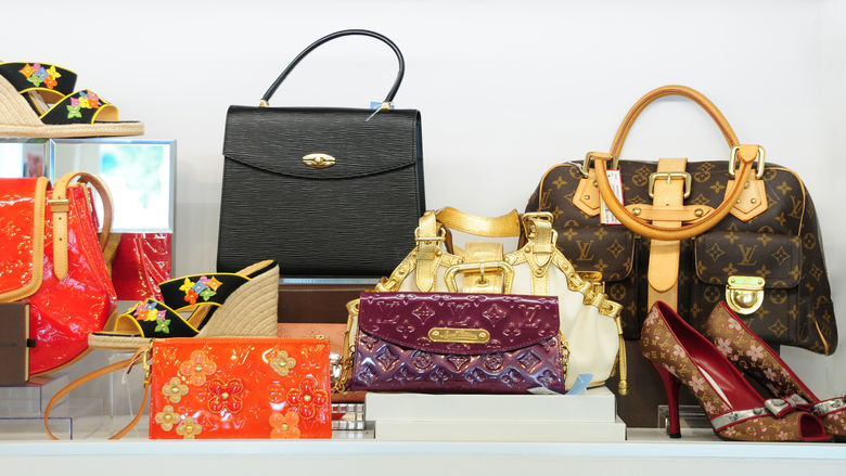 Why Are More and More People Buying Luxury Jewelry Second-Hand Bags