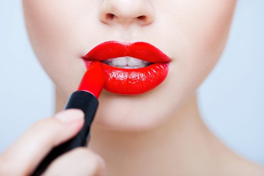 10 Best Long-Lasting Lipsticks Luxury Brands. Luxury Lipstick Brands in the World