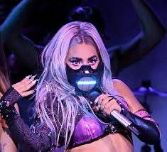 Lady Gaga. Pretty Halloween Makeup Ideas 